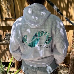 Soflo Riders quilted hoodie palm logo